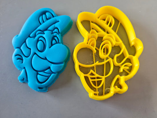 Super Mario Bros Luigi Fondant Icing Cookie Cutter Biscuit