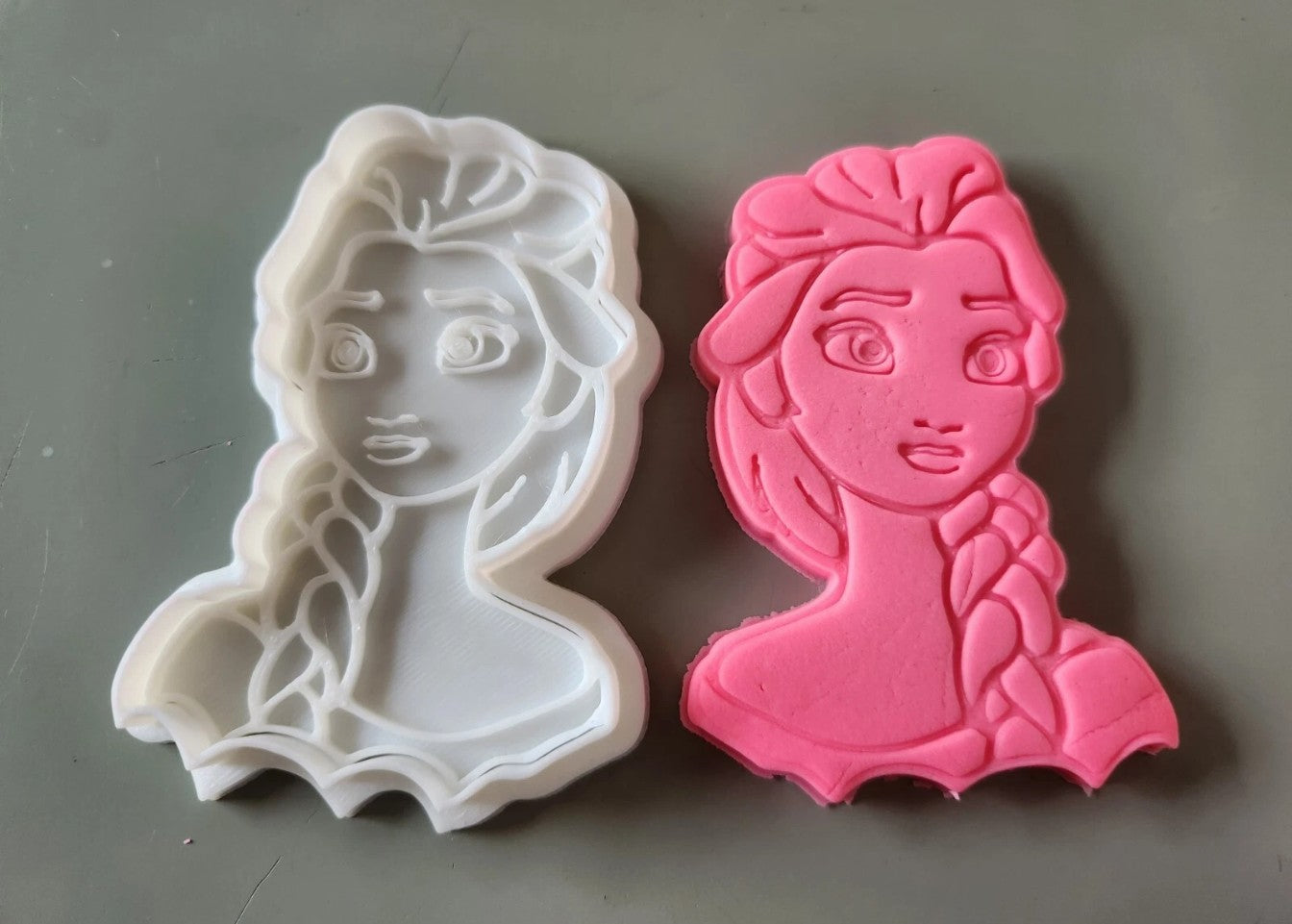 Elsa Disney Frozen Fondant Icing Cookie Dough Cutter