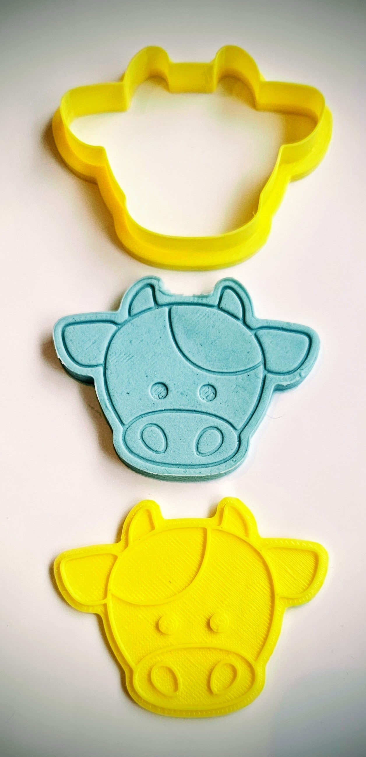 Cow Animal Play Dough Fondant Icing Cookie Cutter